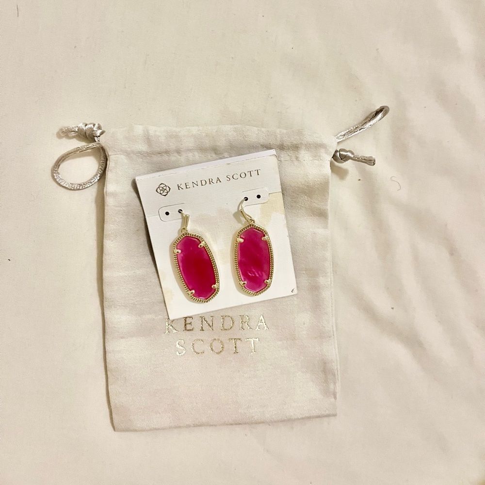 Kendra Scott Elle Drop Earrings in Azalea Illusion